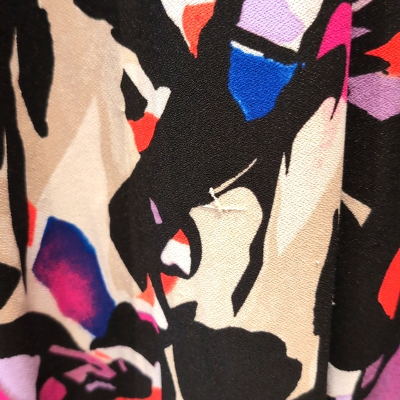 Sleeveless Dana Buchman Dress. There are some small snags in the dress. - Picture 4 of 6